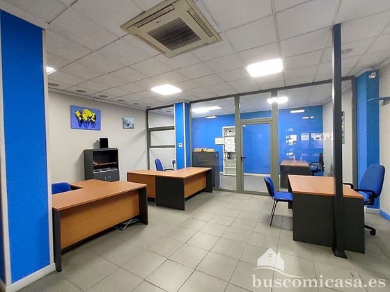 Foto 1 de Oficina en alquiler en Linares de 130 m²