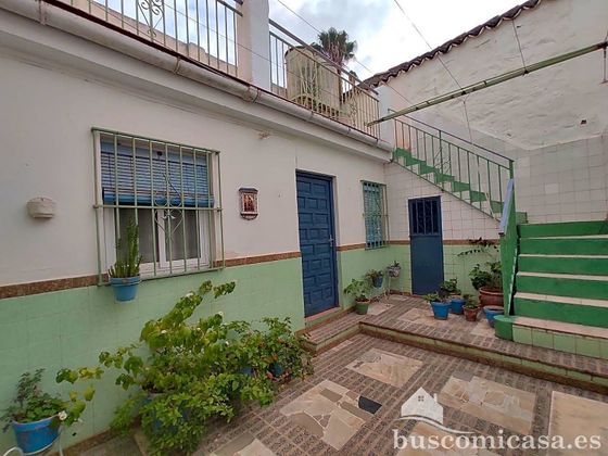 Foto 1 de Chalet en venta en Linares de 3 habitaciones con terraza y aire acondicionado