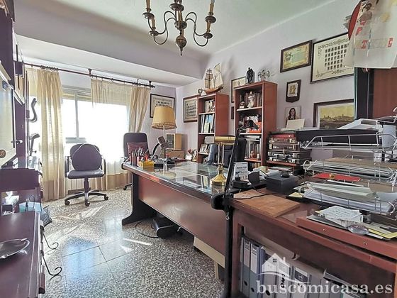 Foto 2 de Pis en venda a Linares de 5 habitacions amb balcó i calefacció