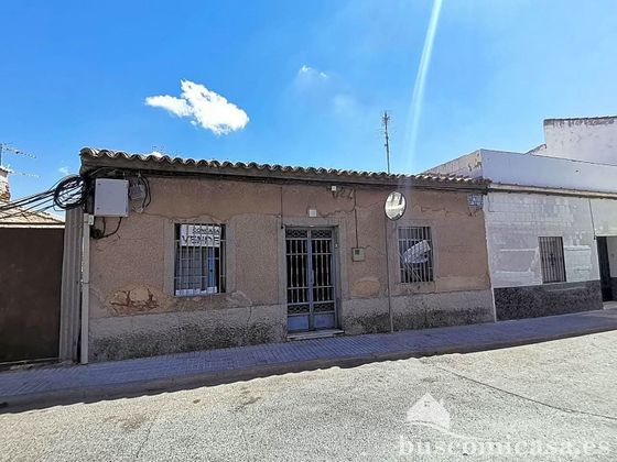 Foto 2 de Casa adosada en venta en Linares de 3 habitaciones y 82 m²