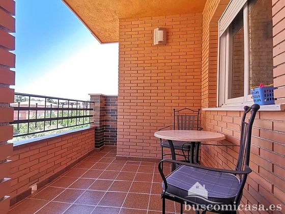 Foto 2 de Pis en venda a Linares de 3 habitacions amb terrassa i garatge