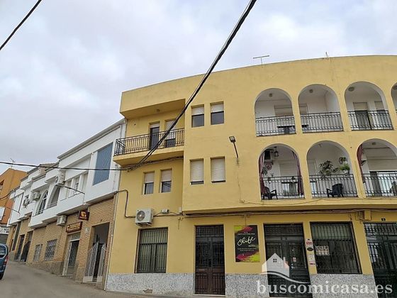 Foto 1 de Piso en venta en Begíjar de 4 habitaciones con terraza y balcón