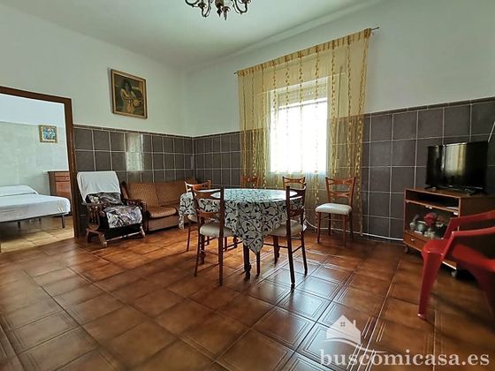 Foto 1 de Xalet en venda a Linares de 4 habitacions amb terrassa i balcó