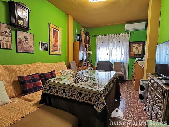 Foto 2 de Casa adossada en venda a Linares de 3 habitacions amb terrassa i calefacció