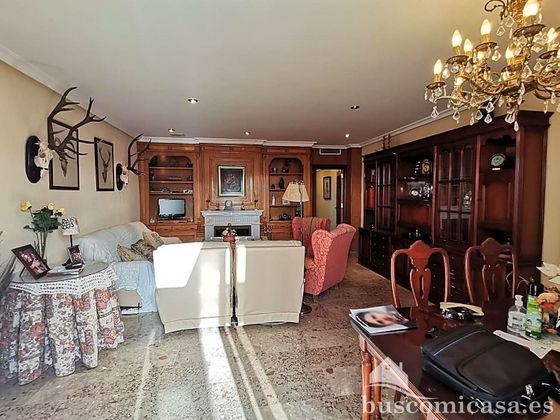 Foto 1 de Ático en venta en Linares de 4 habitaciones con terraza y garaje