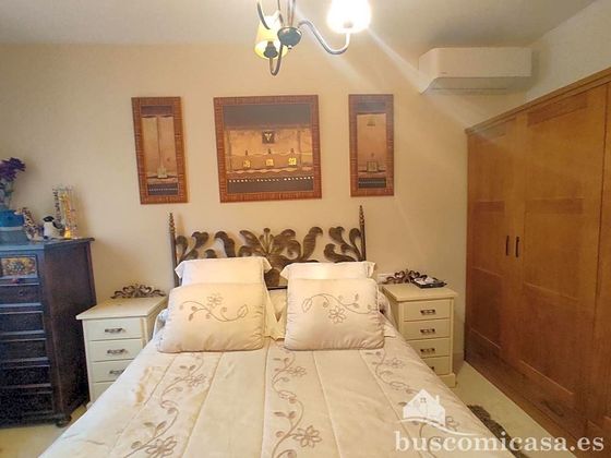 Foto 2 de Piso en venta en Linares de 2 habitaciones con garaje y aire acondicionado