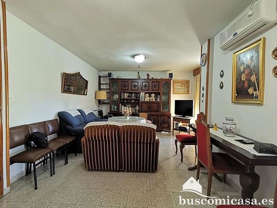 Foto 1 de Piso en venta en Linares de 4 habitaciones con terraza y calefacción