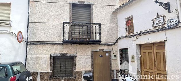 Foto 1 de Chalet en venta en Santisteban del Puerto de 4 habitaciones con balcón