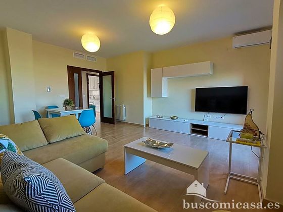 Foto 2 de Pis en venda a Linares de 3 habitacions amb terrassa i garatge