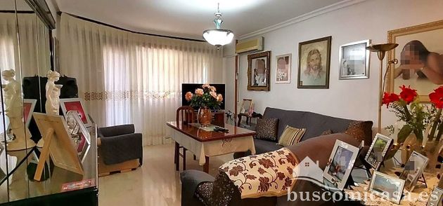 Foto 2 de Pis en venda a Linares de 4 habitacions amb terrassa i garatge