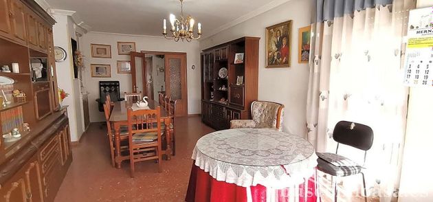 Foto 2 de Pis en venda a Linares de 4 habitacions amb balcó i aire acondicionat