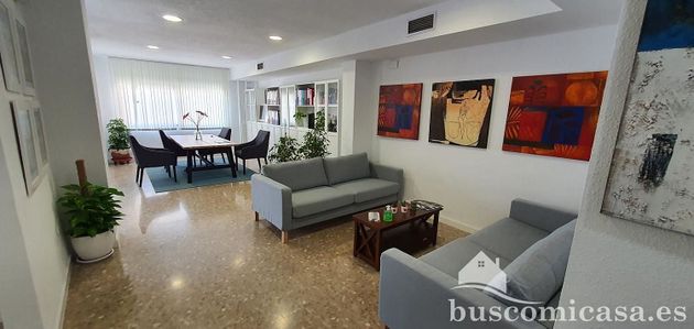 Foto 2 de Oficina en venta en Linares con aire acondicionado y calefacción