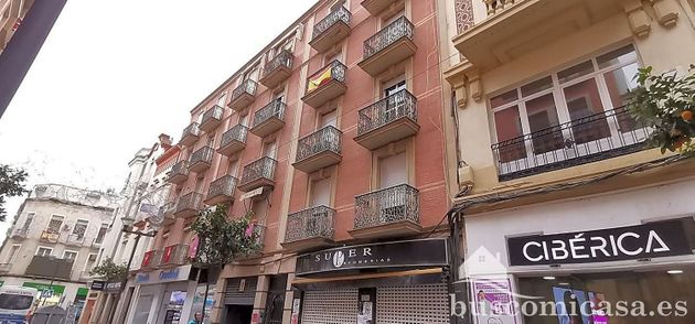 Foto 2 de Pis en venda a Linares de 4 habitacions amb terrassa i balcó