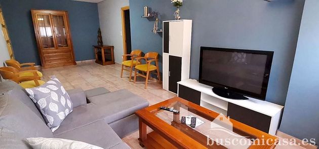 Foto 2 de Pis en lloguer a Linares de 3 habitacions amb mobles i aire acondicionat