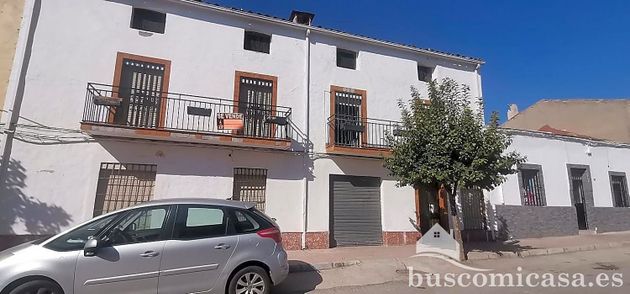 Foto 2 de Casa en venta en Linares de 11 habitaciones con balcón