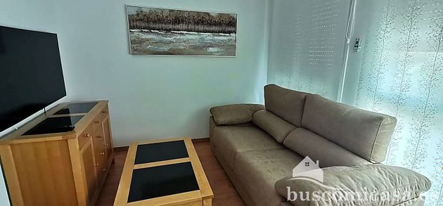 Foto 2 de Dúplex en alquiler en Linares de 2 habitaciones con muebles y ascensor