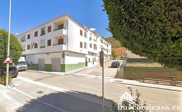 Foto 2 de Pis en venda a Puerta de Segura (La) de 3 habitacions amb balcó i ascensor