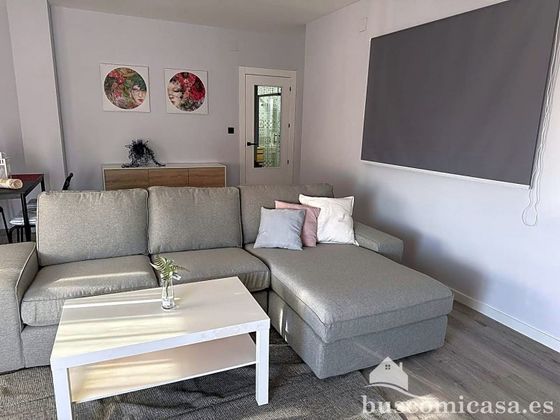Foto 2 de Piso en alquiler en Linares de 1 habitación con muebles y aire acondicionado