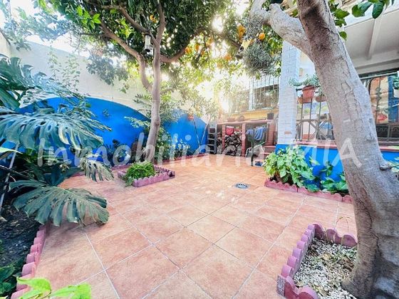 Foto 1 de Casa en venda a Playamar de 3 habitacions amb terrassa i piscina