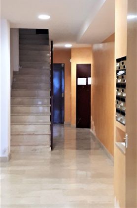 Foto 2 de Venta de piso en avenida Valencia de 2 habitaciones con ascensor