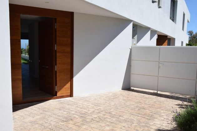 Foto 2 de Casa en venda a calle L´Atall de 3 habitacions amb terrassa i piscina