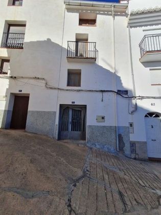 Foto 1 de Venta de casa en Lucena del Cid de 3 habitaciones y 120 m²