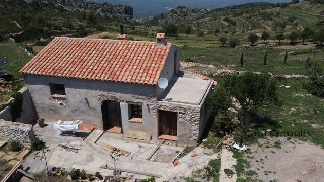 Foto 2 de Casa rural en venta en Albocàsser de 2 habitaciones con terraza