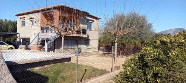 Foto 1 de Casa rural en venda a calle Galeón de 4 habitacions amb terrassa i piscina