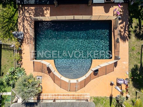 Foto 2 de Chalet en venta en Centro Urbano de 4 habitaciones con terraza y piscina