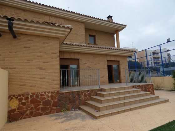 Foto 1 de Chalet en venta en Molina de Segura ciudad de 4 habitaciones con terraza y piscina