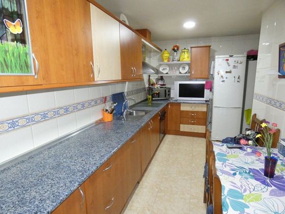 Foto 1 de Piso en venta en Molina de Segura ciudad de 5 habitaciones con garaje y balcón