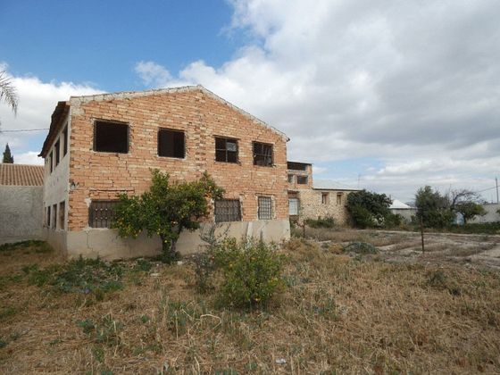 Foto 2 de Casa adosada en venta en Alguazas de 4 habitaciones con terraza y garaje