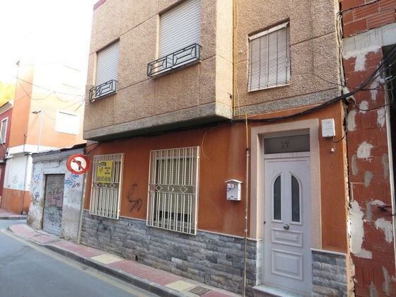 Foto 2 de Casa adosada en venta en Alcantarilla de 5 habitaciones con terraza y garaje