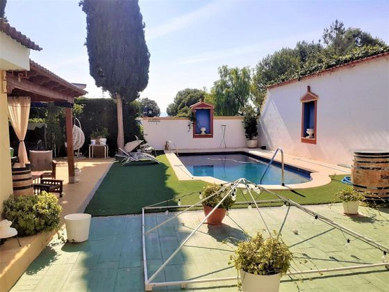 Foto 1 de Xalet en venda a La Alcayna de 4 habitacions amb terrassa i piscina