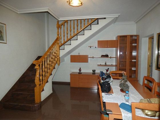Foto 2 de Casa en venta en Alguazas de 5 habitaciones con terraza y garaje