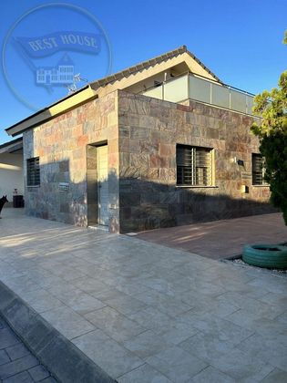 Foto 2 de Xalet en venda a Casillas de 5 habitacions amb terrassa i piscina