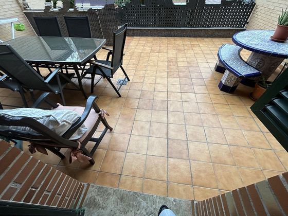 Foto 2 de Venta de chalet en Juan Carlos I de 4 habitaciones con terraza y garaje