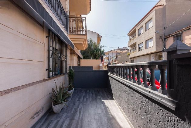 Foto 2 de Casa en venta en Alguazas de 5 habitaciones con terraza y garaje