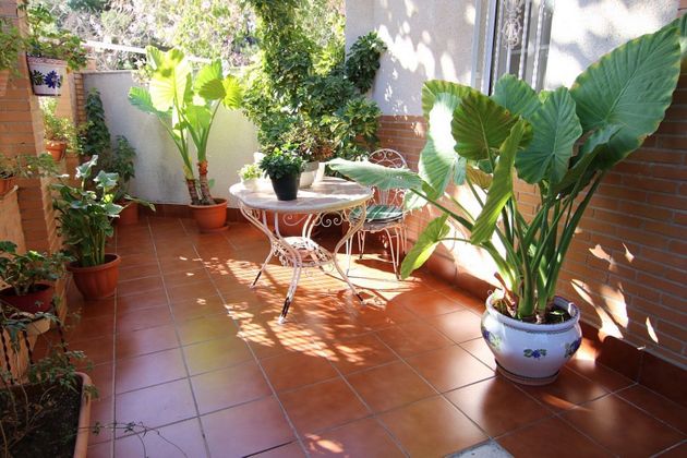 Foto 1 de Casa en venda a Picanya de 4 habitacions amb terrassa i jardí
