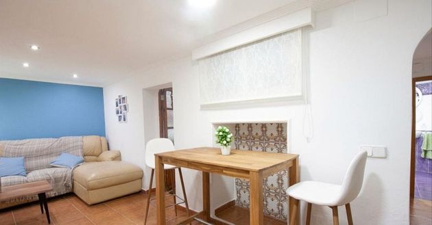 Foto 1 de Casa rural en venda a Centro - Chiva de 5 habitacions amb balcó i calefacció