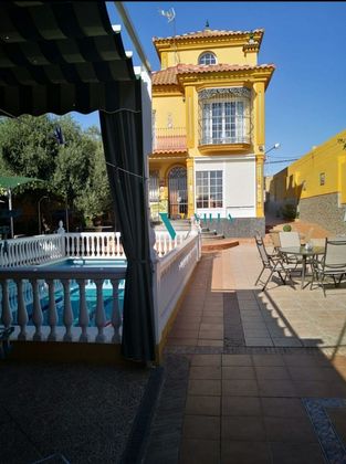 Foto 1 de Xalet en venda a Nueva Alcalá de 5 habitacions amb terrassa i piscina
