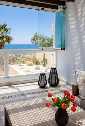 Foto 2 de Casa adossada en venda a calle Bahia de Marbella de 4 habitacions amb terrassa i piscina