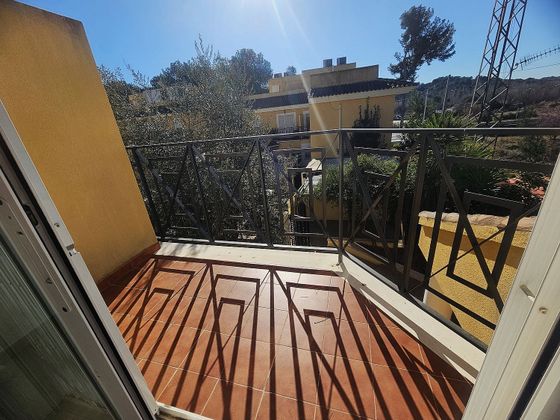 Foto 1 de Venta de casa en Godelleta de 4 habitaciones con terraza y piscina