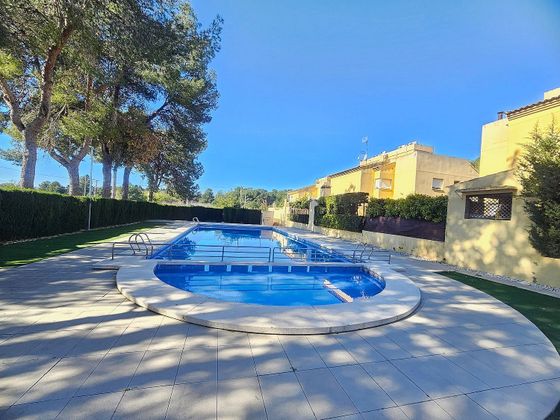 Foto 2 de Casa en venda a Godelleta de 4 habitacions amb terrassa i piscina