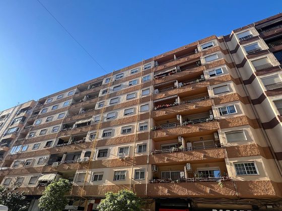 Foto 1 de Pis en venda a calle De Pere de València de 4 habitacions amb balcó i ascensor
