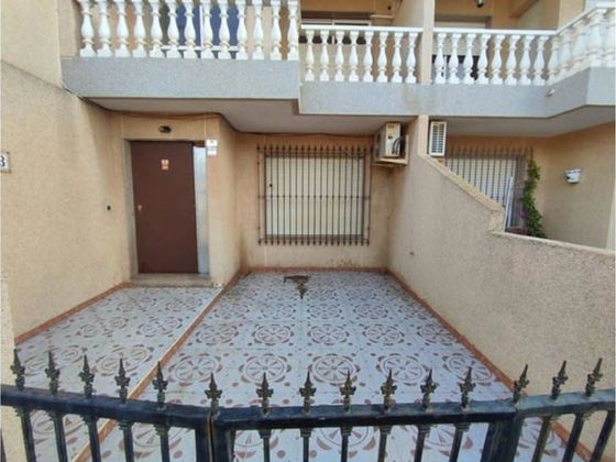 Foto 2 de Casa en venta en El Algar de 4 habitaciones con terraza y jardín