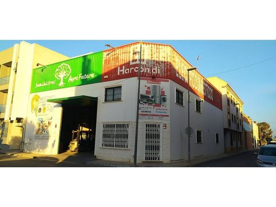 Foto 1 de Nau en venda a avenida Del Pilar de 383 m²