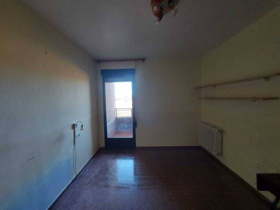 Foto 2 de Pis en venda a Yecla de 3 habitacions amb garatge i balcó