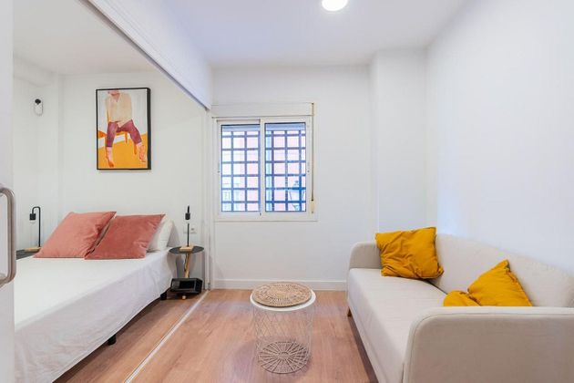 Foto 1 de Venta de piso en El Ejido - La Merced - La Victoria de 1 habitación y 34 m²
