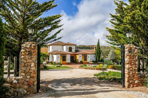 Foto 1 de Casa rural en venda a Archidona de 4 habitacions amb terrassa i piscina